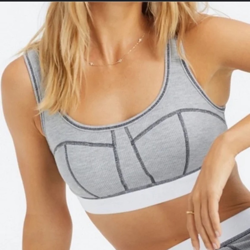 Fabletics Waffle sports Bra small white trim grey body like new stretchy